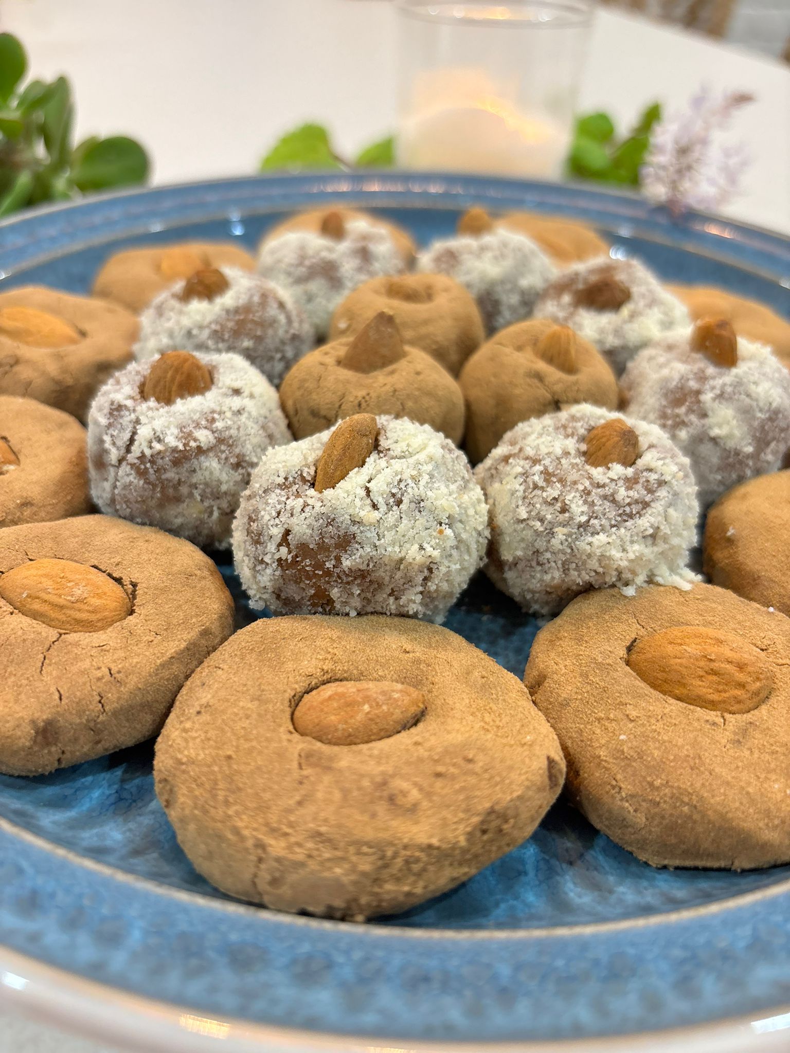 Fursecuri cu migdale și stafide